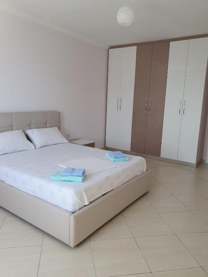 Xhulio Apartments Saranda Extérieur photo