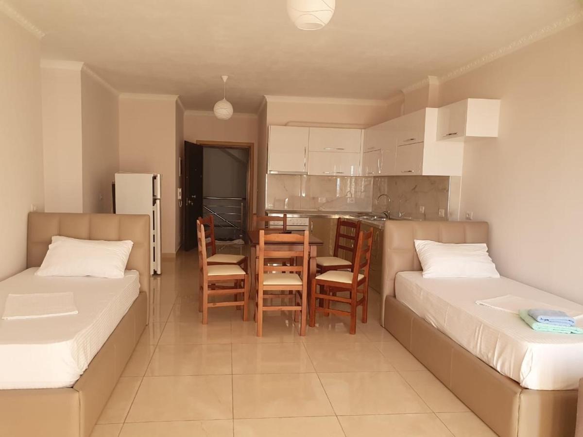 Xhulio Apartments Saranda Extérieur photo