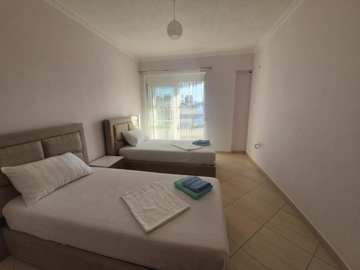 Xhulio Apartments Saranda Extérieur photo