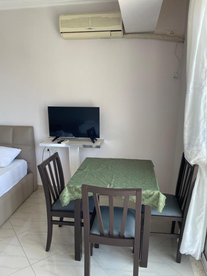 Xhulio Apartments Saranda Extérieur photo