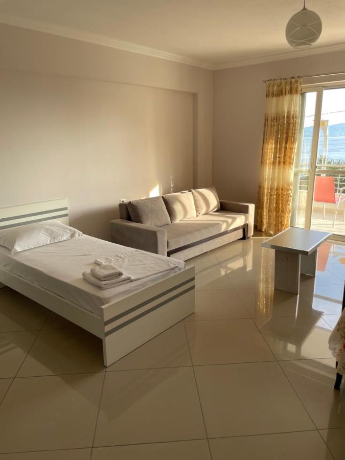 Xhulio Apartments Saranda Extérieur photo