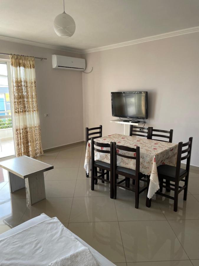 Xhulio Apartments Saranda Extérieur photo