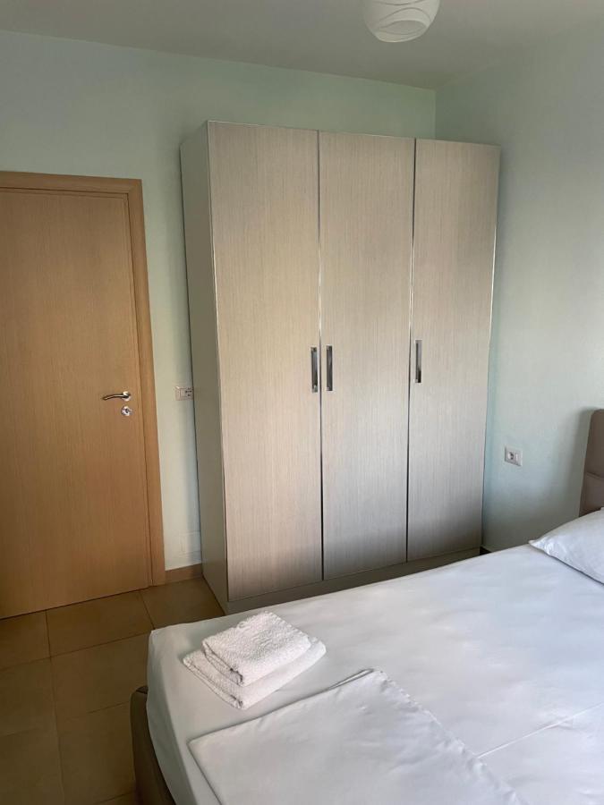Xhulio Apartments Saranda Extérieur photo
