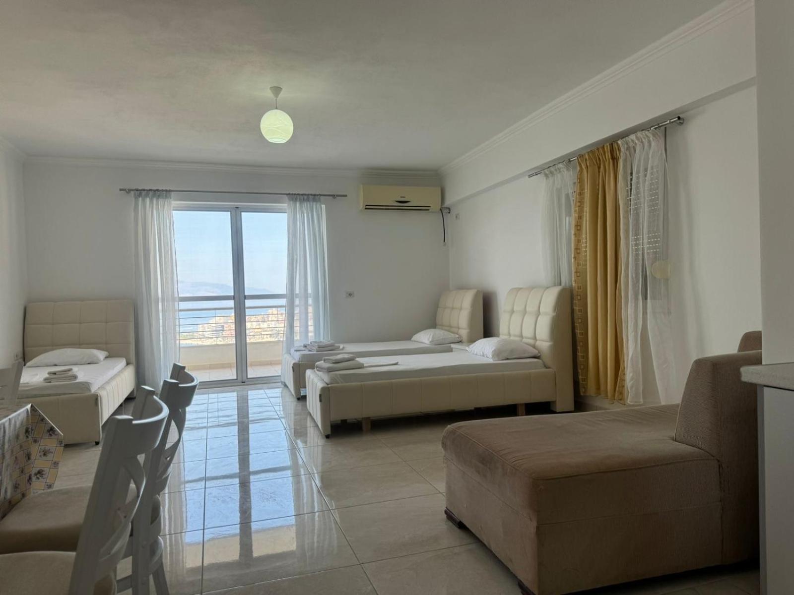 Xhulio Apartments Saranda Extérieur photo