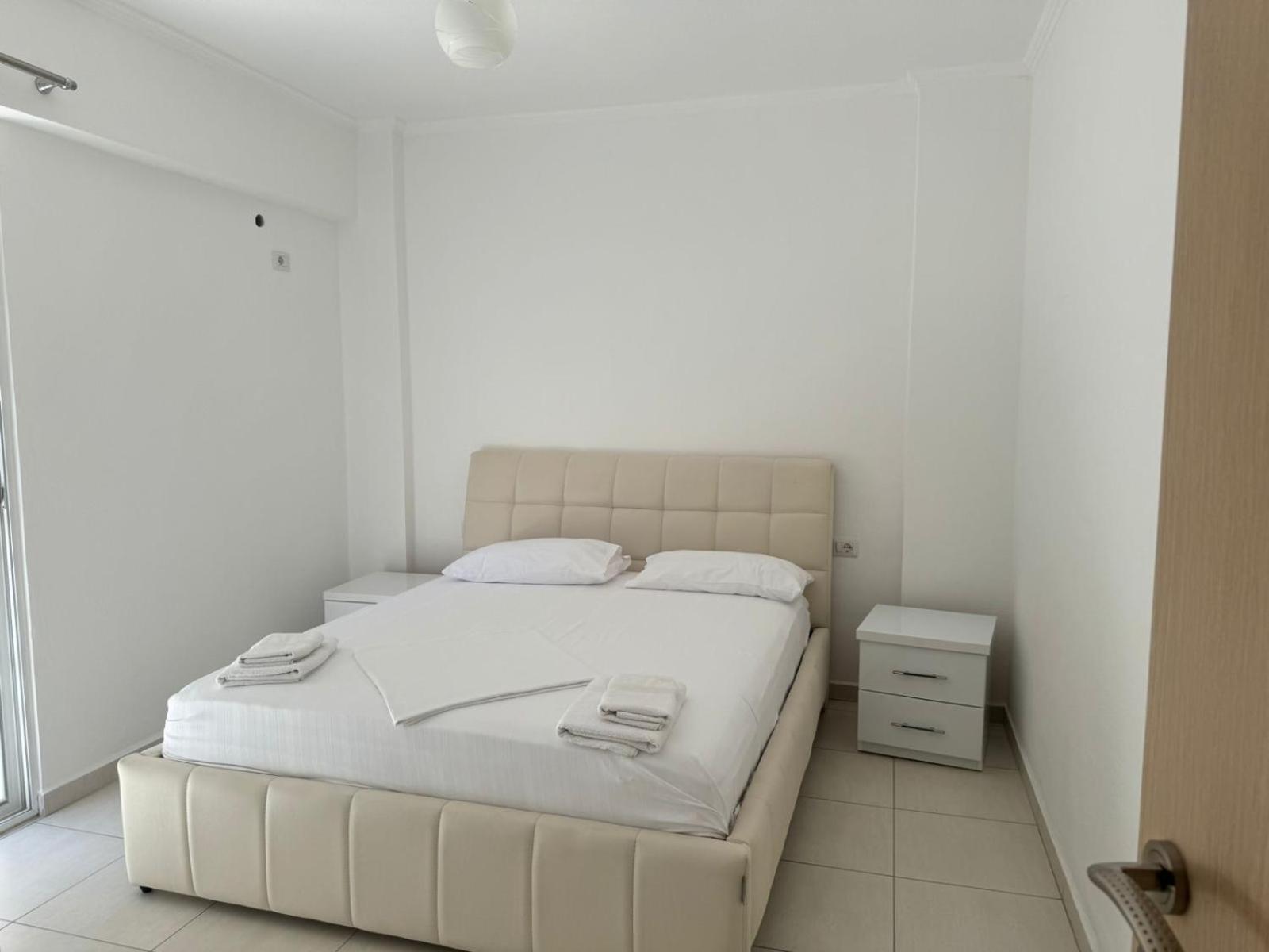 Xhulio Apartments Saranda Extérieur photo