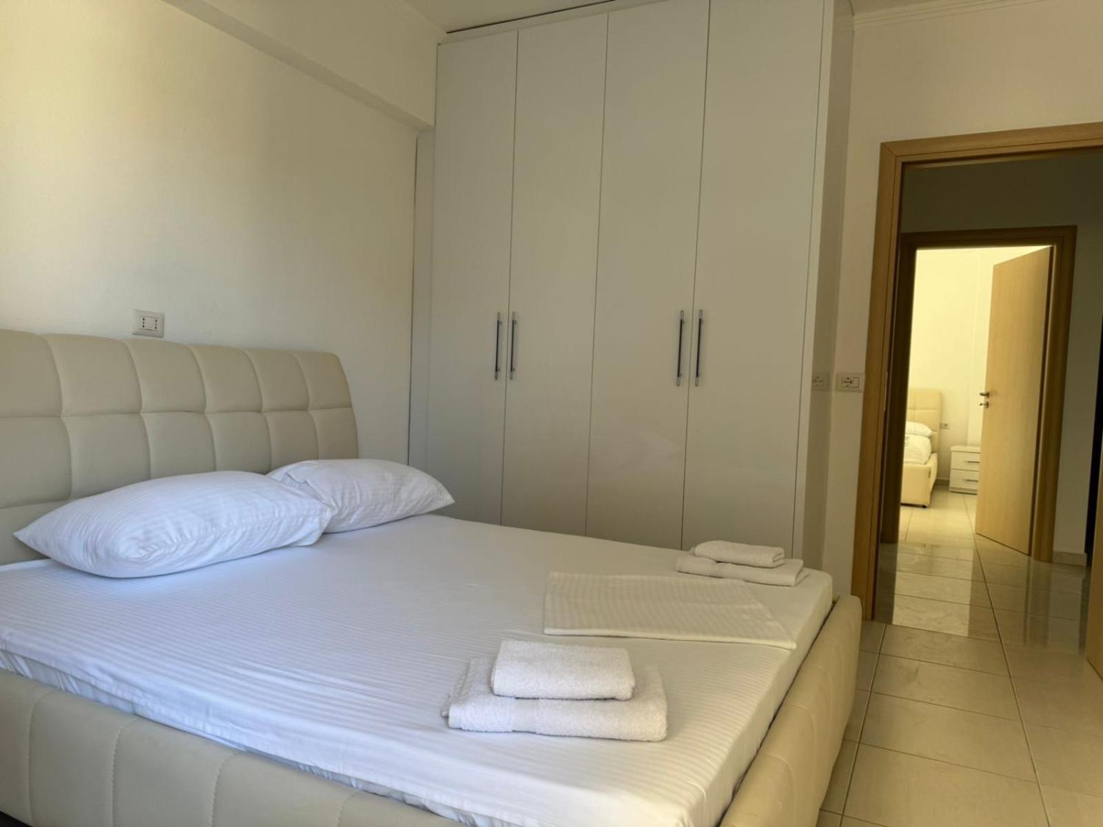 Xhulio Apartments Saranda Extérieur photo