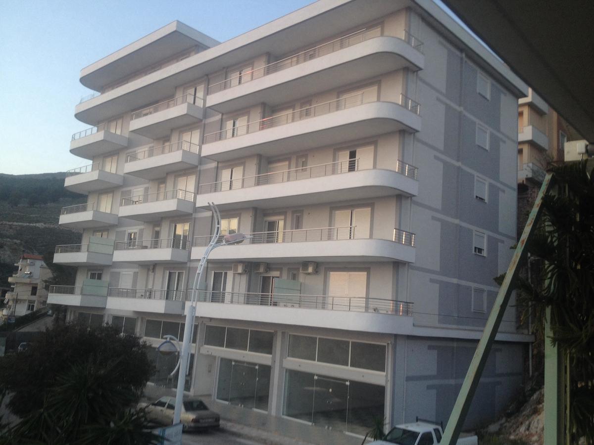 Xhulio Apartments Saranda Extérieur photo